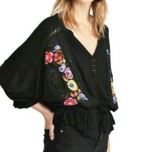 Free People Serafina Crochet Lace Floral Embroidered Peasant Blouse NWT Sz M